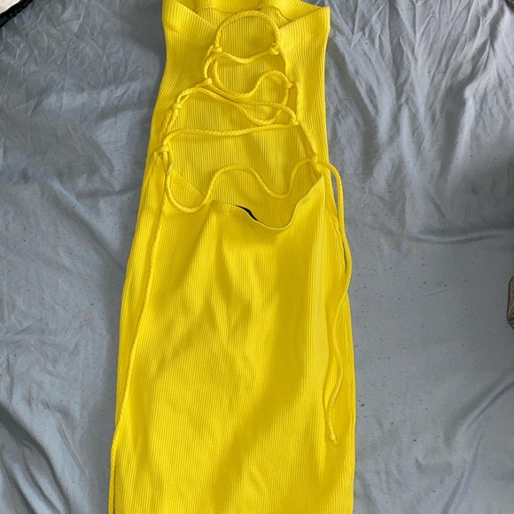 Yellow Strapless Bodycon Dress - Picture 2 of 3